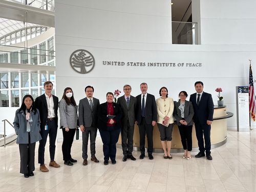 上海國際問題研究院